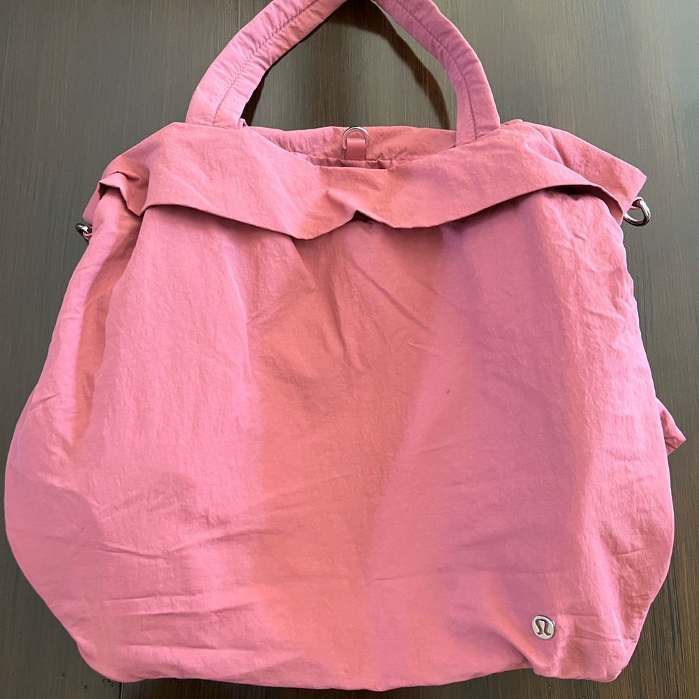 Lululemon On My Level 30L Pink Tote Bag